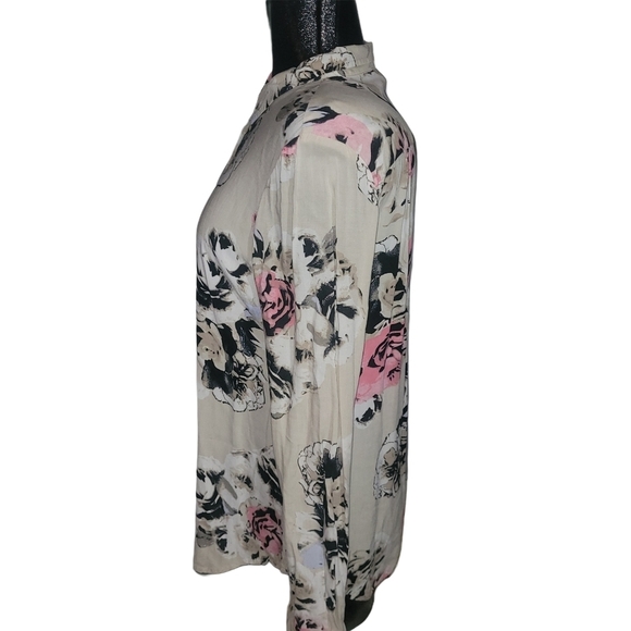 Le Chateau Cream Floral Print Long Sleeve Button Up Shirt M - Picture 4 of 6